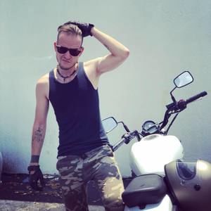 Meet your Posher, Fred